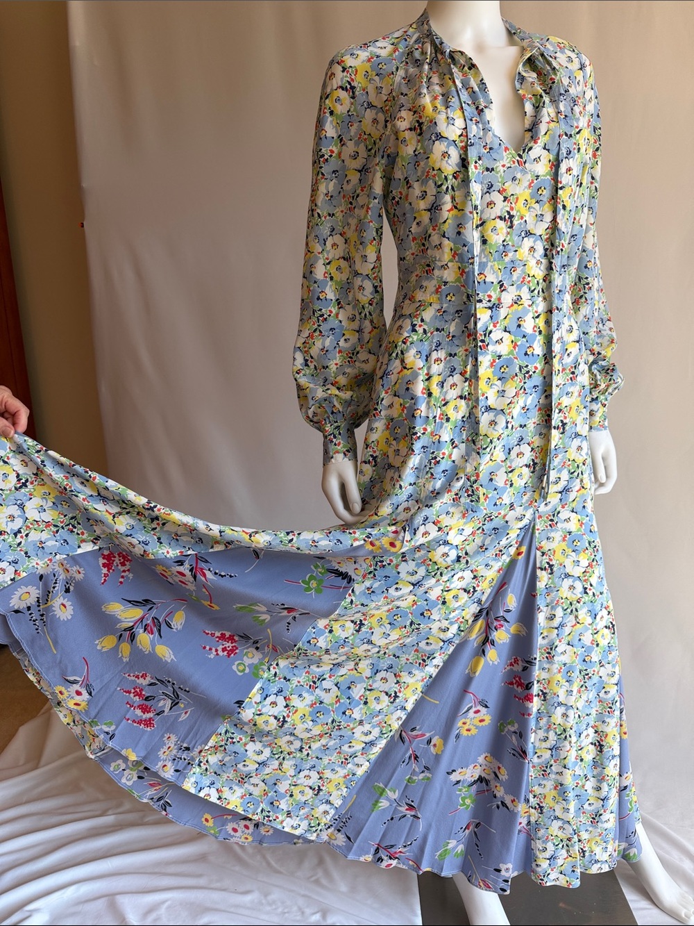 Polo by Ralph Lauren 💯 SILK Powder Blue Floral Tie-Neck Maxi Dress